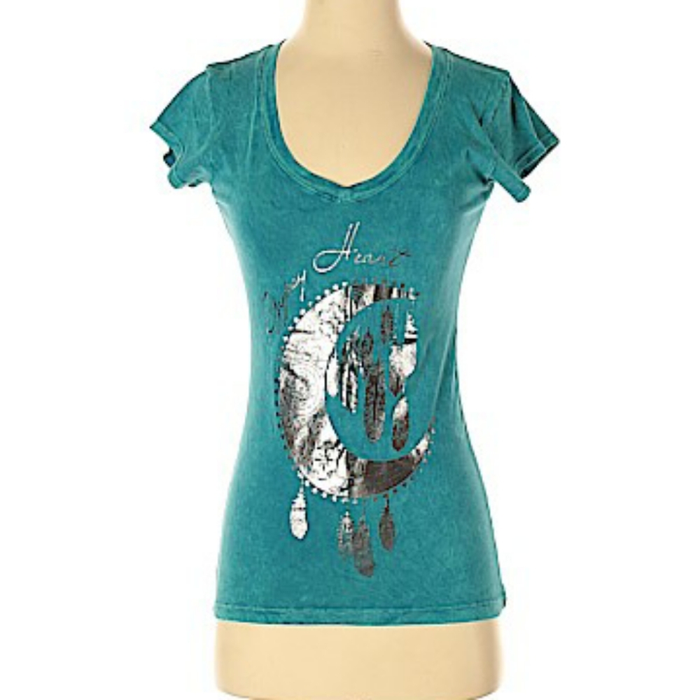 Metallic Graphic Scoop Neck Short Sleeve Shirt